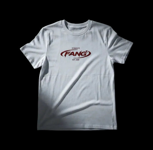 camiseta sello en blanco, parte frontal, logo oval en el pecho, color rojo/sangre, corte regular, 100% algodón costa este valencia